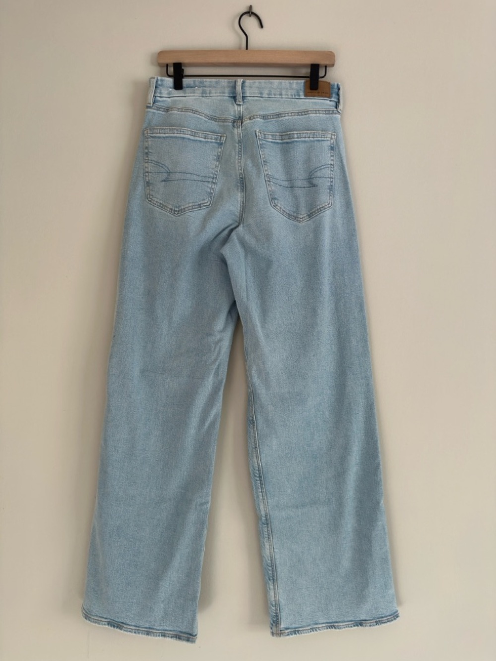 Curvy Super High-Rise Baggy Straight Strigid Long Jeans - American Eagle - Picture 5 of 6